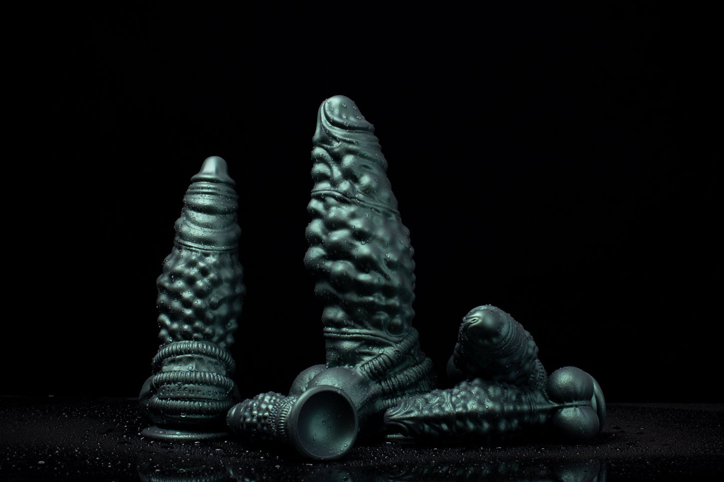 TaRiss's ディルド アナルプラグ 凹凸あり 吸盤付き 液体シリコン グリーン 「蒼龍」 - TaRiss's